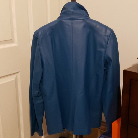 Leather jacket - Picture 2 of 2